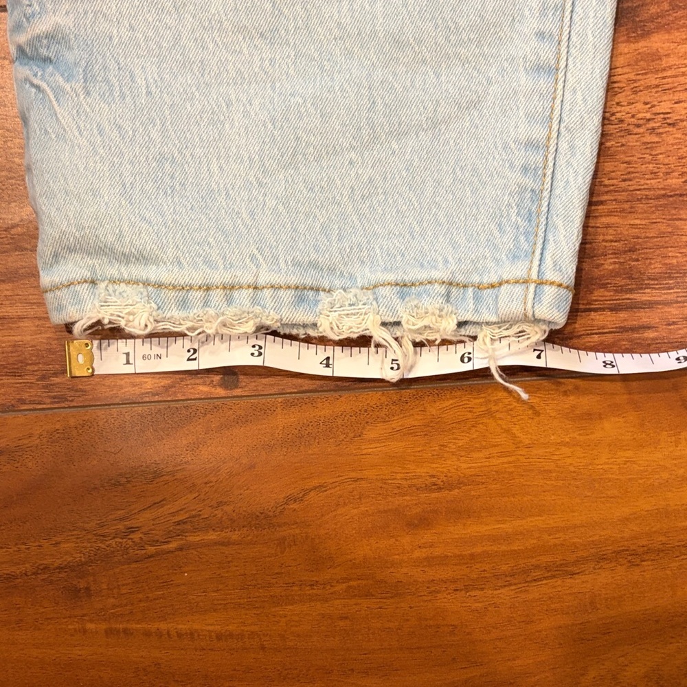 Universal Thread Light Blue Vintage Stretch Straight Distressed Jean Size 12/31R - Picture 12 of 13